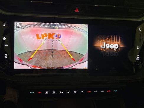 New 2026 Jeep Cherokee Overland image 33