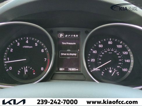 Used 2017 Hyundai Santa Fe Sport image 29