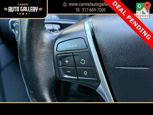 Used 2017 Volvo S60 T5 Inscription image 24