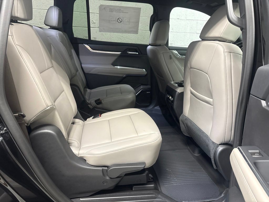 New 2027 GMC Acadia Elevation w/ Black Edition AWD/4WD image 9