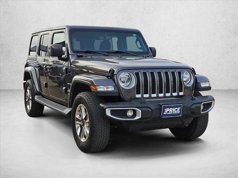 Used 2022 Jeep Wrangler Unlimited Sahara w/ Safety Group AWD/4WD image 3