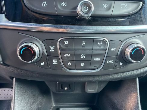 Used 2023 Chevrolet Traverse LT w/ LPO, Floor Liner Package AWD/4WD image 16