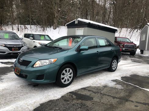 Used 2009 Toyota Corolla LE FWD image 2