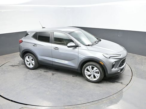 Used 2025 Buick Encore GX Preferred AWD/4WD image 20