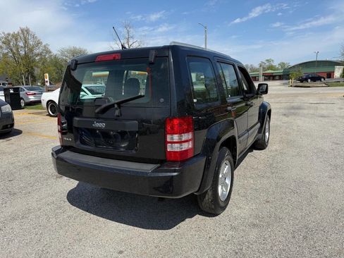 Used 2012 Jeep Liberty Sport image 15