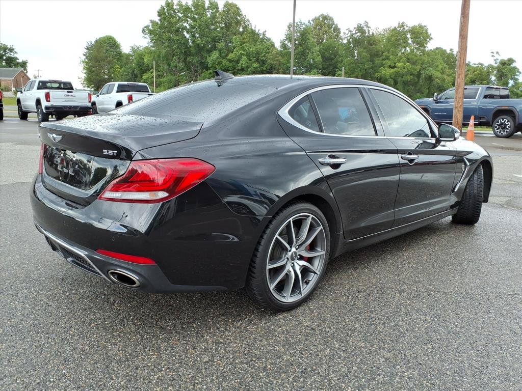 Used 2019 Genesis G70 3.3T Advanced w/ Prestige Package RWD image 4
