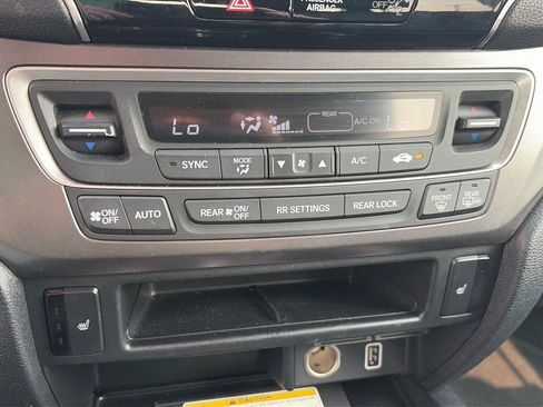 Used 2022 Honda Pilot Special Edition image 14