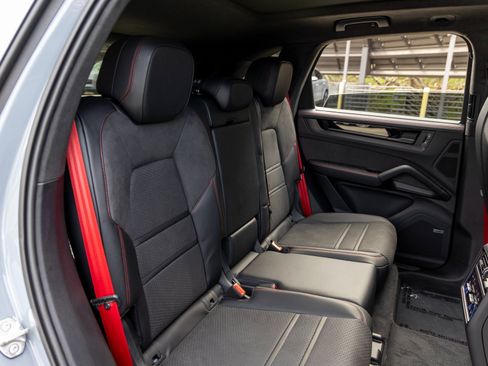 New 2026 Porsche Cayenne GTS image 48
