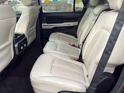 Used 2020 Ford Expedition Platinum RWD image 15