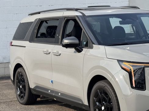 New 2026 Kia Carnival SX Prestige image 4