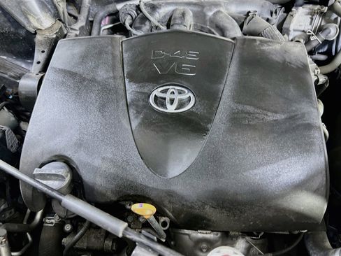Used 2019 Toyota Highlander Limited AWD/4WD image 30
