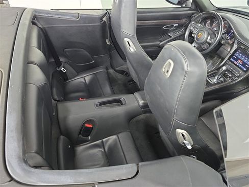 Used 2019 Porsche 911 Turbo image 26