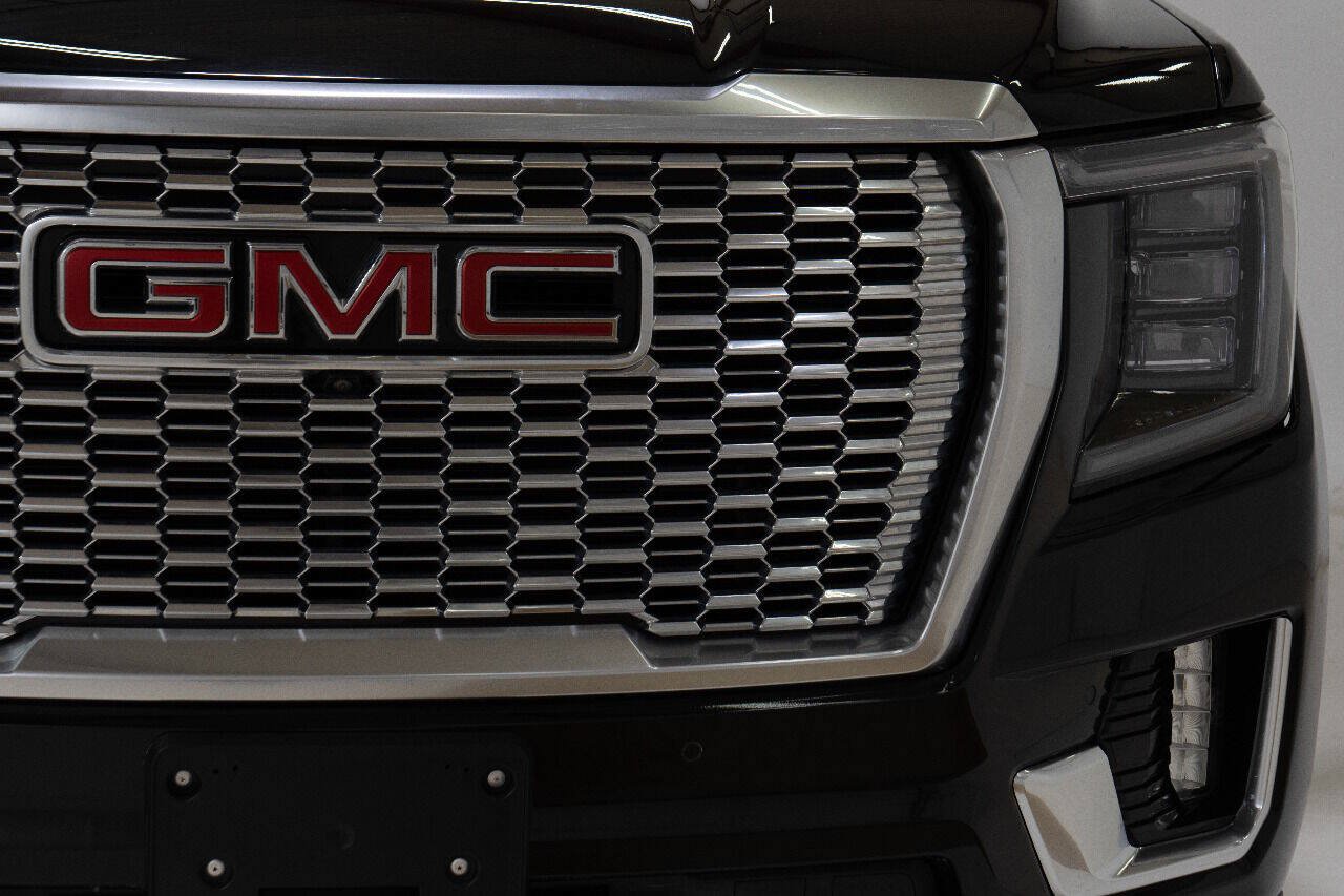 Used 2021 GMC Yukon XL Denali AWD/4WD image 13