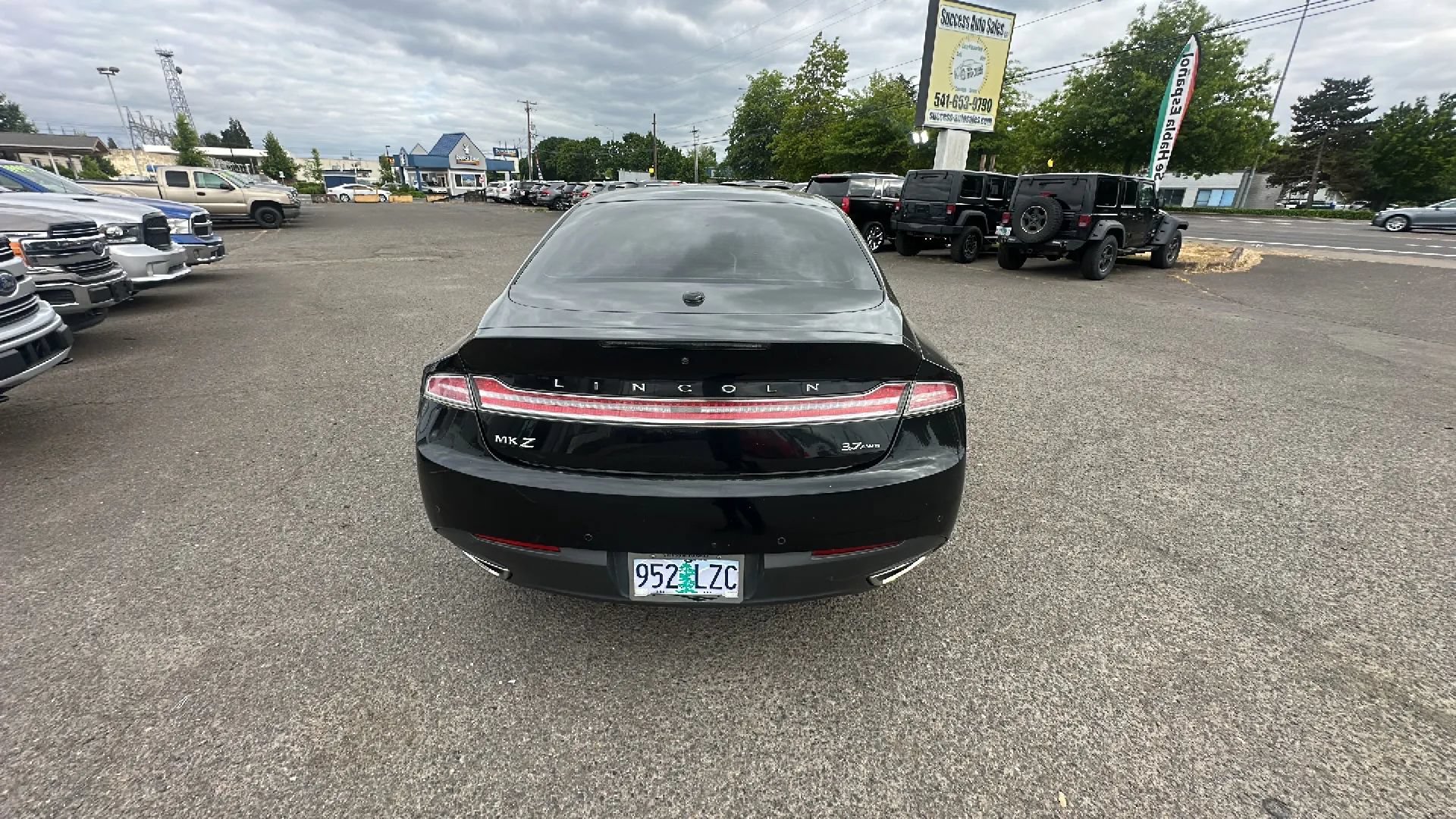 Used 2014 Lincoln MKZ AWD w/ Equipment Group 102A Reserve image 4
