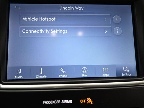 Used 2020 Lincoln Nautilus Reserve AWD/4WD image 40