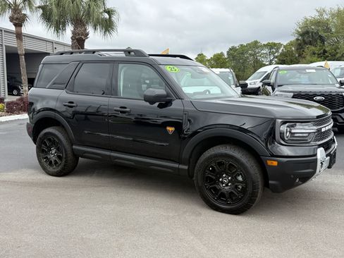 Certified 2025 Ford Bronco Sport Badlands AWD/4WD image 2