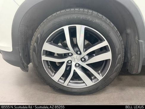 Used 2016 Honda Pilot Touring image 10