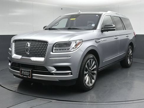 Used 2020 Lincoln Navigator Reserve w/ Luxury Package AWD/4WD image 3