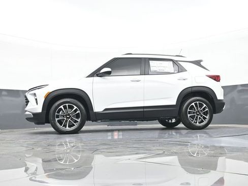 New 2026 Chevrolet TrailBlazer LT w/ Driver Confidence Package FWD image 57