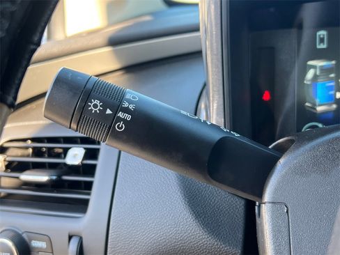 Used 2015 Chevrolet Volt Premium w/ Premium Trim Package image 27