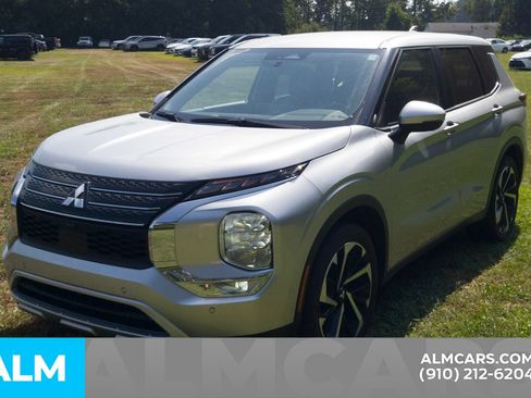 Used 2024 Mitsubishi Outlander SE FWD image 22