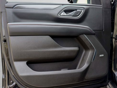 Used 2021 Chevrolet Tahoe RST image 14