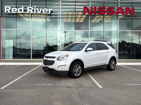 Used 2017 Chevrolet Equinox LT w/ Convenience Package FWD image 1