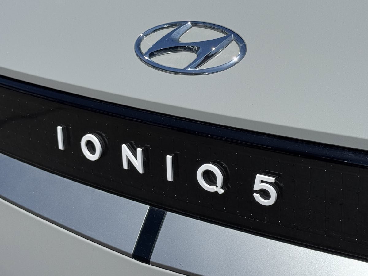 Used 2024 Hyundai Ioniq 5 SEL RWD image 14