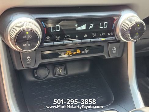 Used 2024 Toyota RAV4 XLE w/ Convenience Package FWD image 20