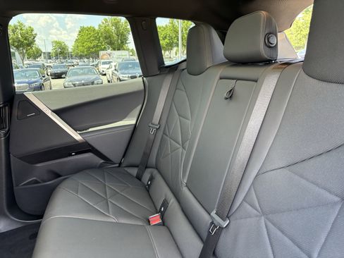 Certified 2024 BMW iX xDrive50 w/ Sport Package AWD/4WD image 32