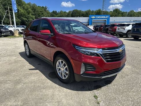 Used 2024 Chevrolet Equinox LT w/ LPO, Floor Liner Package FWD image 12