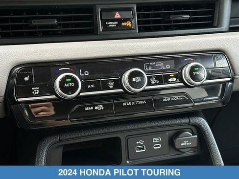 Certified 2024 Honda Pilot Touring image 25