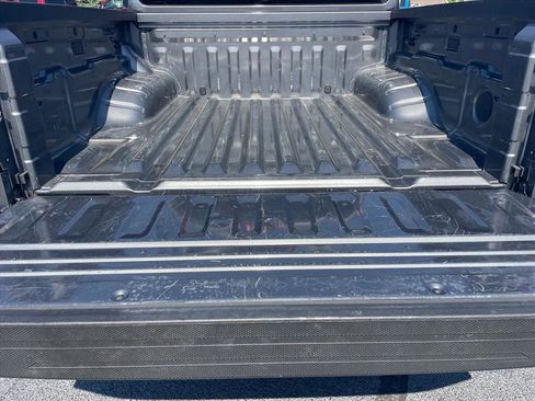 Used 2024 Nissan Frontier SV AWD/4WD image 7