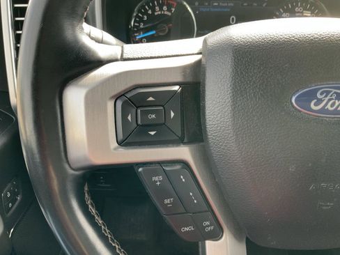 Used 2020 Ford F150 Platinum w/ Equipment Group 701A Luxury image 34