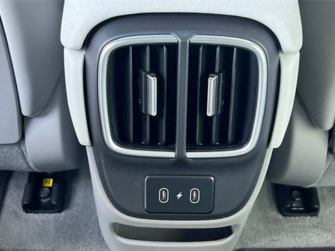 Certified 2025 Hyundai Ioniq 6 SEL image 17