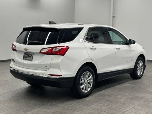 Used 2019 Chevrolet Equinox LT FWD image 2