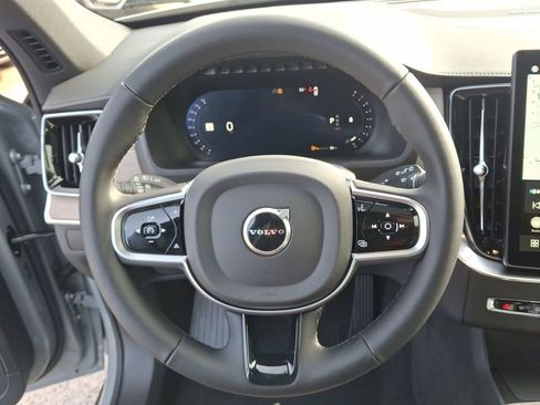New 2026 Volvo XC90 B6 Plus w/ Protection Package Premier image 17