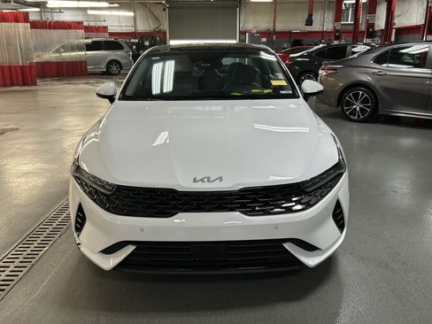 Used 2024 Kia K5 EX w/ EX Premium Package FWD image 3