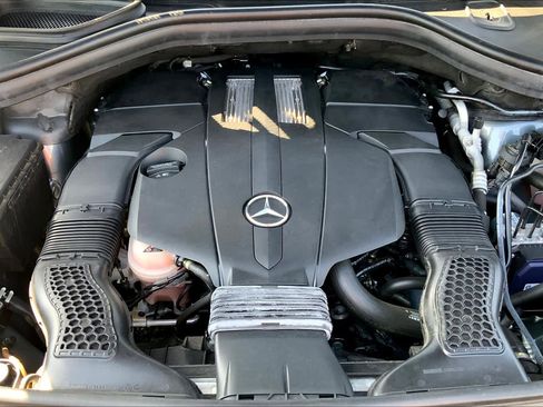 Certified 2018 Mercedes-Benz GLS 450 4MATIC image 32