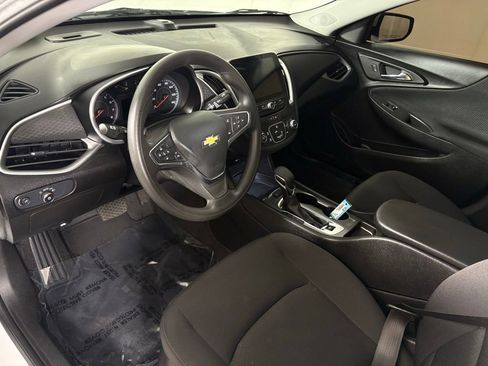 Used 2024 Chevrolet Malibu LS image 19