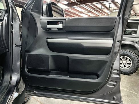 Used 2019 Toyota Tundra SR5 image 29
