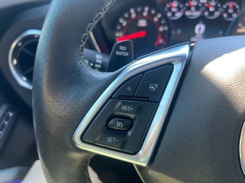 Used 2018 Chevrolet Camaro SS RWD image 18