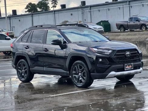 Used 2024 Toyota RAV4 Adventure AWD/4WD image 8