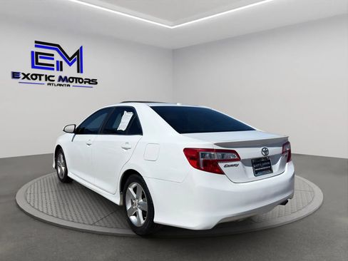Used 2012 Toyota Camry SE image 3