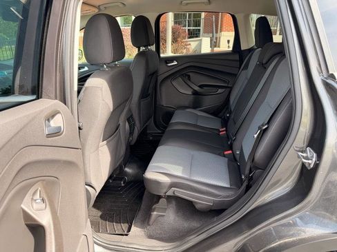 Used 2017 Ford Escape SE image 17