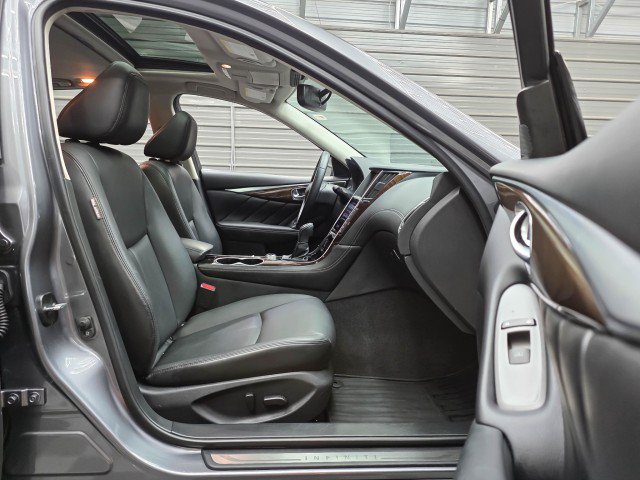 Used 2018 INFINITI Q50 Luxe w/ Cargo Package (L95) AWD/4WD image 15