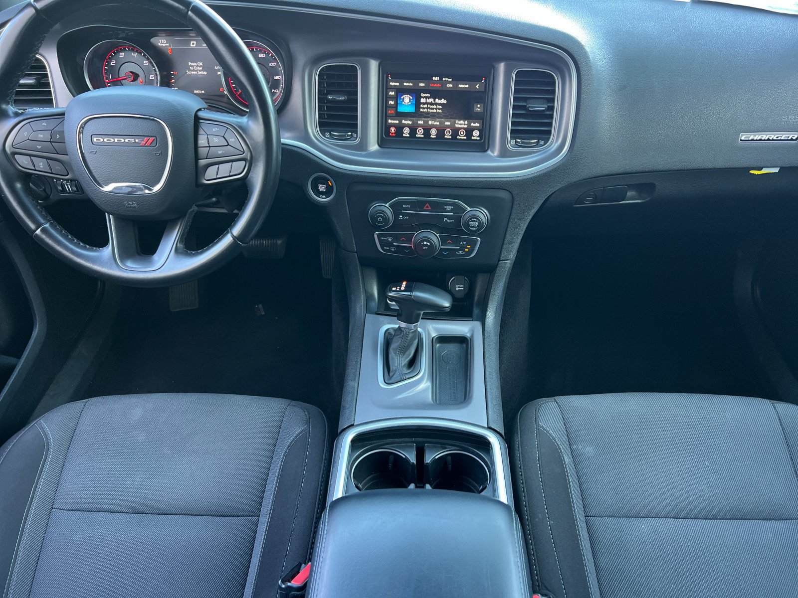 Used 2022 Dodge Charger SXT RWD image 13