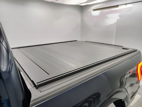 Used 2023 Ford F150 Lariat image 23