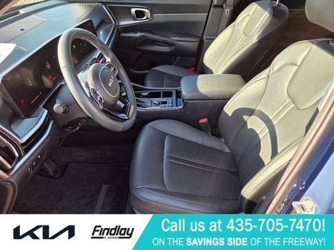 Certified 2025 Kia Sorento EX FWD image 10