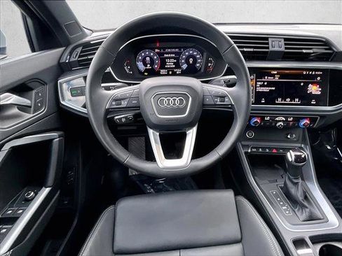 Used 2025 Audi Q3 2.0T Premium w/ Convenience Package AWD/4WD image 7